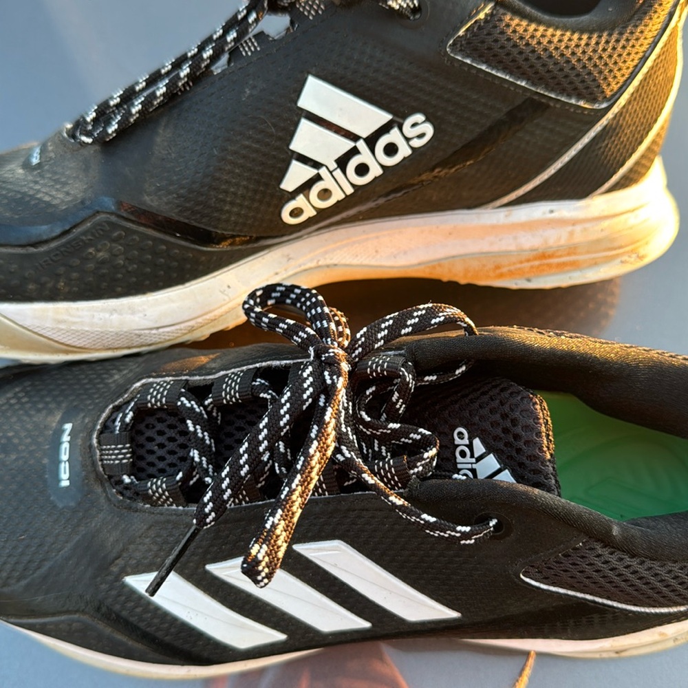 Adidas turf shoes size 9, black
